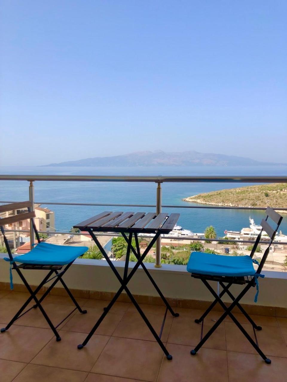 Comfy Blue Sarande Leilighet Eksteriør bilde
