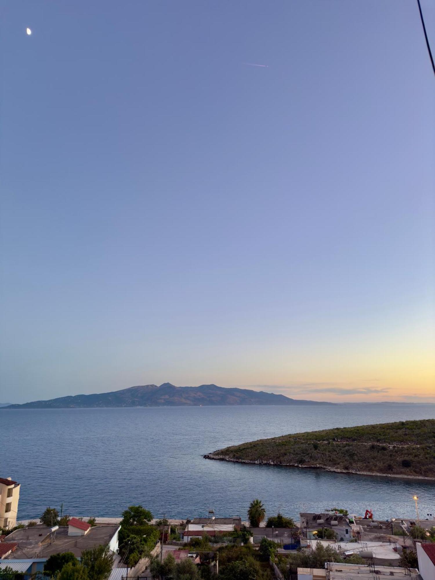 Comfy Blue Sarande Leilighet Eksteriør bilde