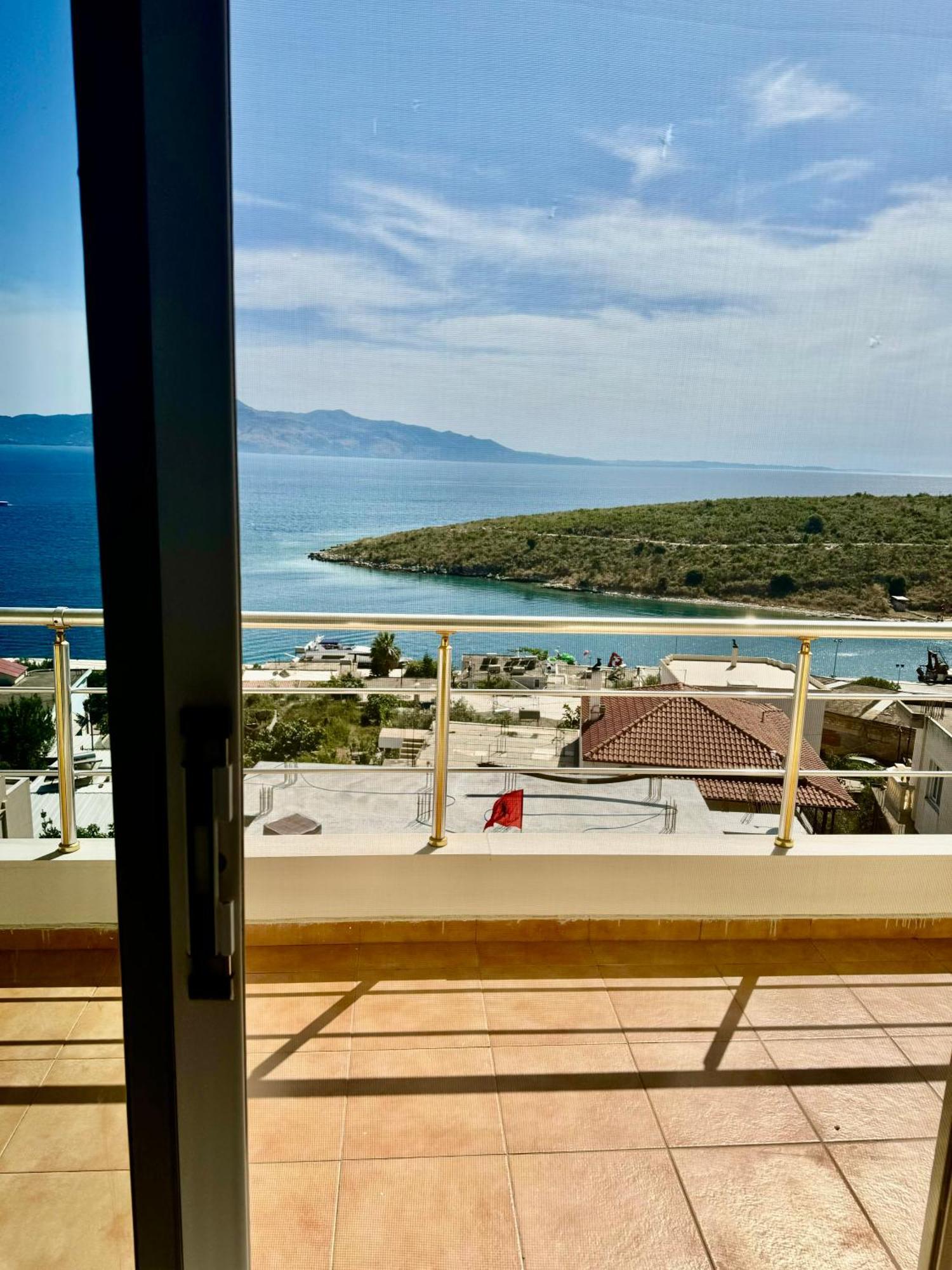 Comfy Blue Sarande Leilighet Eksteriør bilde