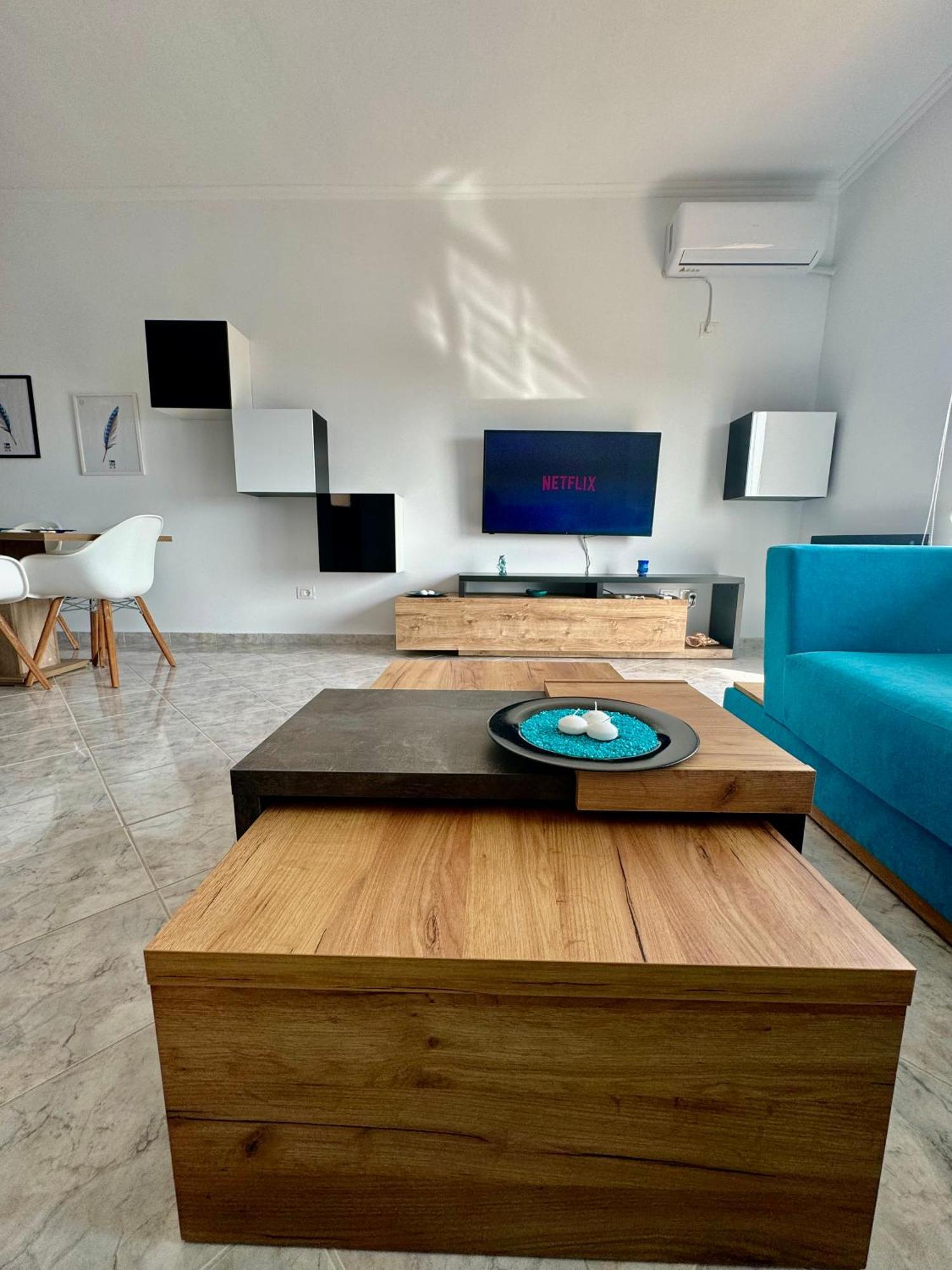 Comfy Blue Sarande Leilighet Eksteriør bilde
